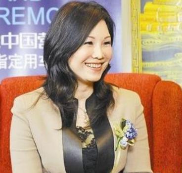 从洗碗工逆袭为千亿集团掌门人，捐款超10亿，被称“最美慈善家”