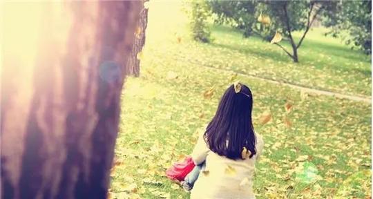 怎样跟女生找话题聊天？从这三个方面去聊天，保证不会尬聊