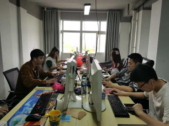 江西工程学院杨文：从“摆摊郎”到“总经理” 大学生终圆创业梦