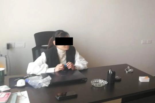 “干爹在市里当领导，公安局里有熟人”，这个公司生意“火爆”的背后…