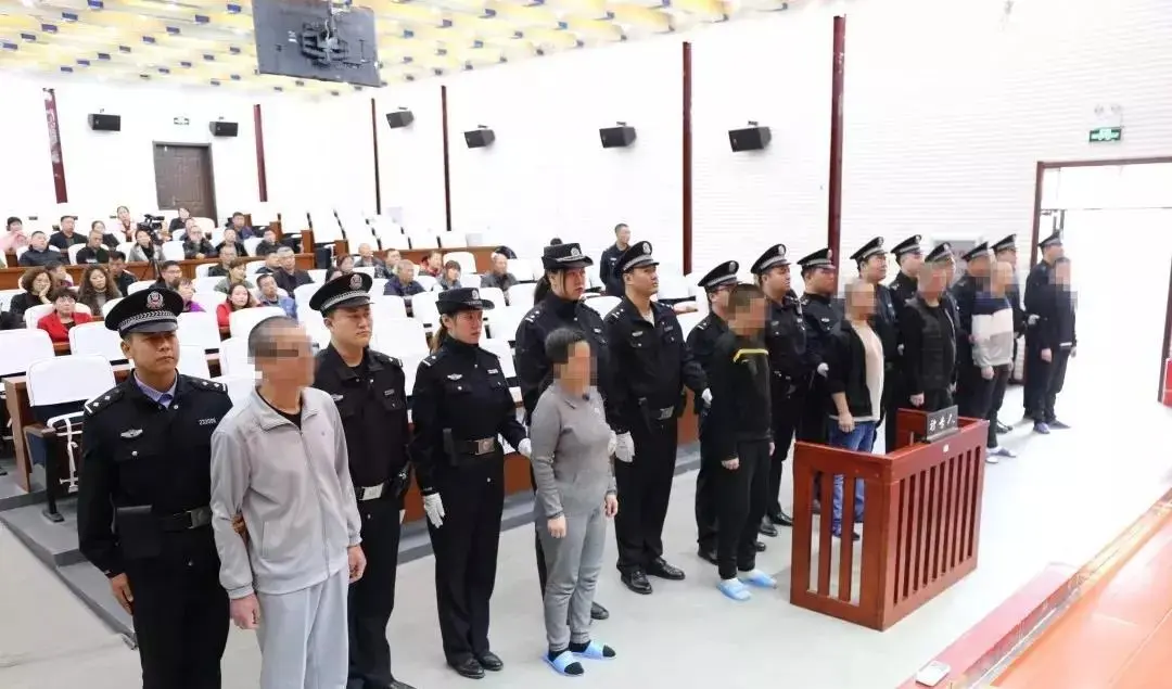 湛江有出海渔船吗吗 湛江出海鲜吗