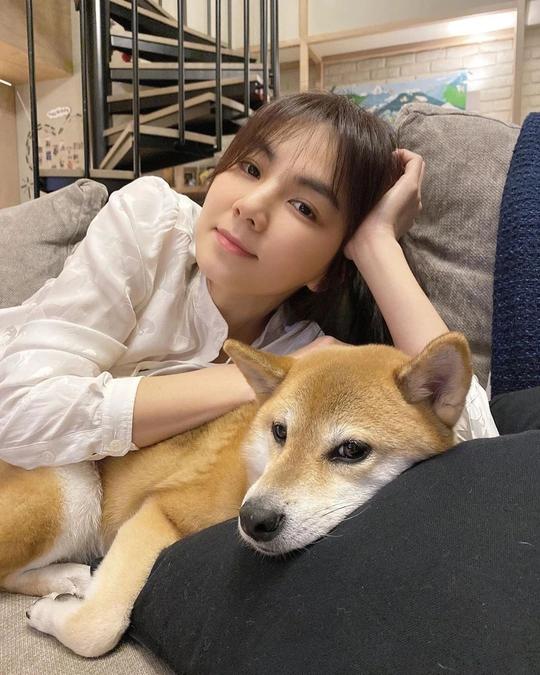 “假小子”陈嘉桦真是人生赢家，家庭事业状态都超好，妥妥女神范