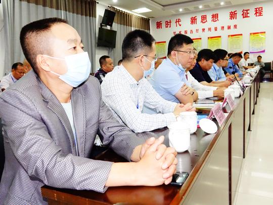 有黄金矿就有敢打敢拼上林人，上林淘金客今抱团成拳迎挑战