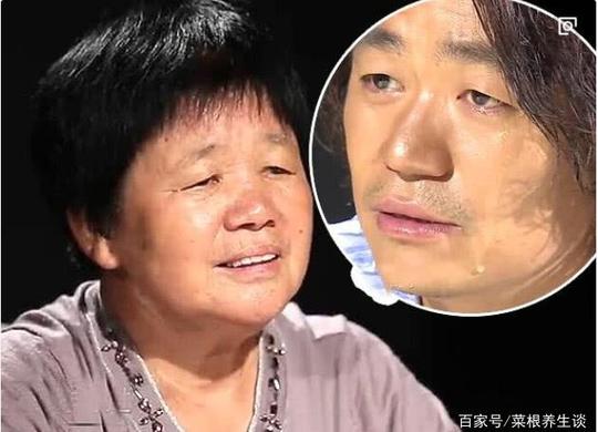 宝强母亲去世，引发众网友唏嘘，农村培养一个成功人士有多难？
