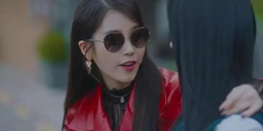 iu新剧变身鬼怪白富美，地府时尚单品只要300块