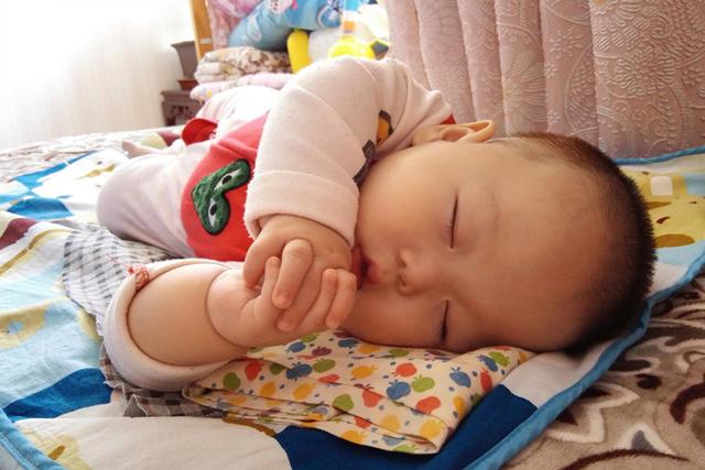 【宝妈每日十条】怀孕后怎么获得更好的睡眠