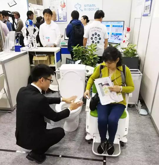 清华退休教授创业，以护理机器人入局万亿养老市场「壹计划」