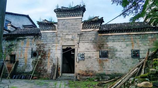 宜黄一绝美冷门古镇，商业化轻至今仍古香古色，名气小游客少