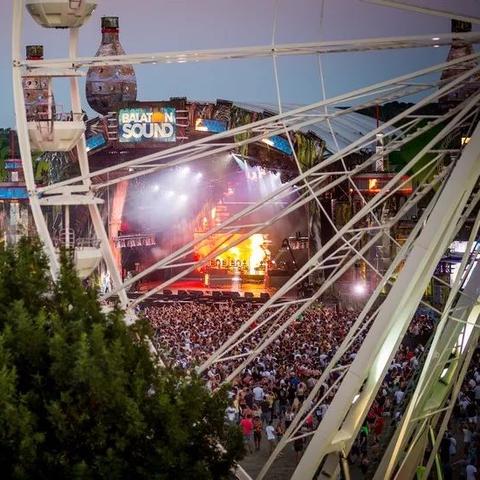 广州市全部人口多少万户