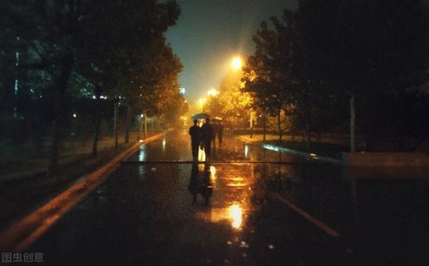 离别的天又下一夜的雨,散文诗《那夜   .   离别的雨》
