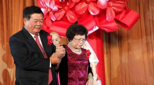 “玻璃大王”曹德旺捐款超百亿：企业家没有责任感，充其量是富豪