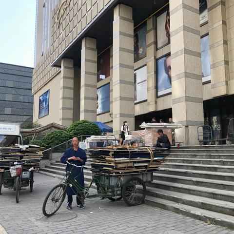 西安市南门广场怎么进车