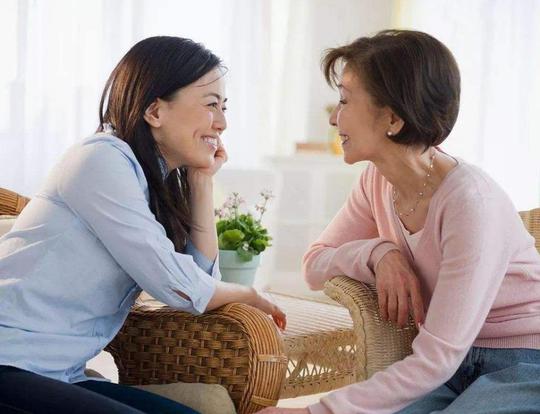 拆迁赔了一百万，老婆将90万送给小舅子买房，这钱能要回来吗？