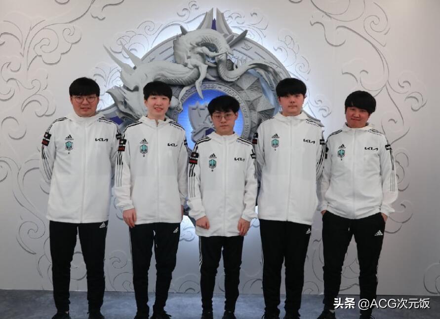 不登原神怎么看信息（原神空月祝福不登录会消失吗）