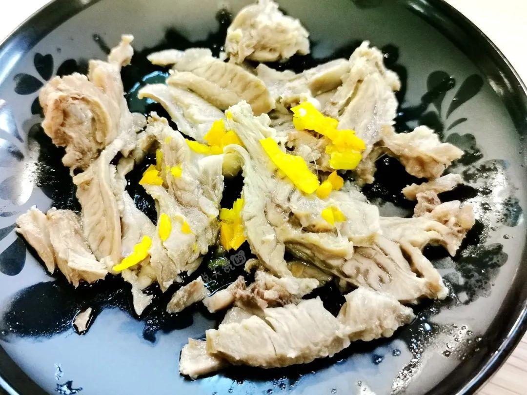 猪眼睛是什么美食（但是搭配什么菜好吃呢）
