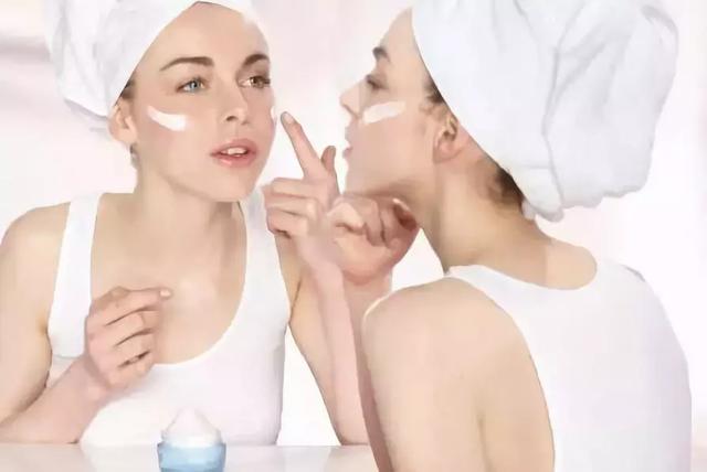 油性皮肤怎么改善 油性皮肤怎么改善