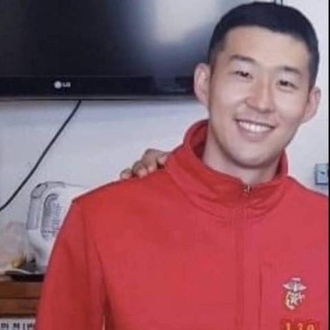 足球球星卡怎么查编号