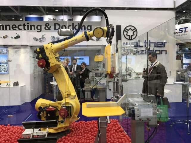 美公布5500万剂疫苗全球分配计划
 ,美公布5500万剂新冠疫苗全球分配计划