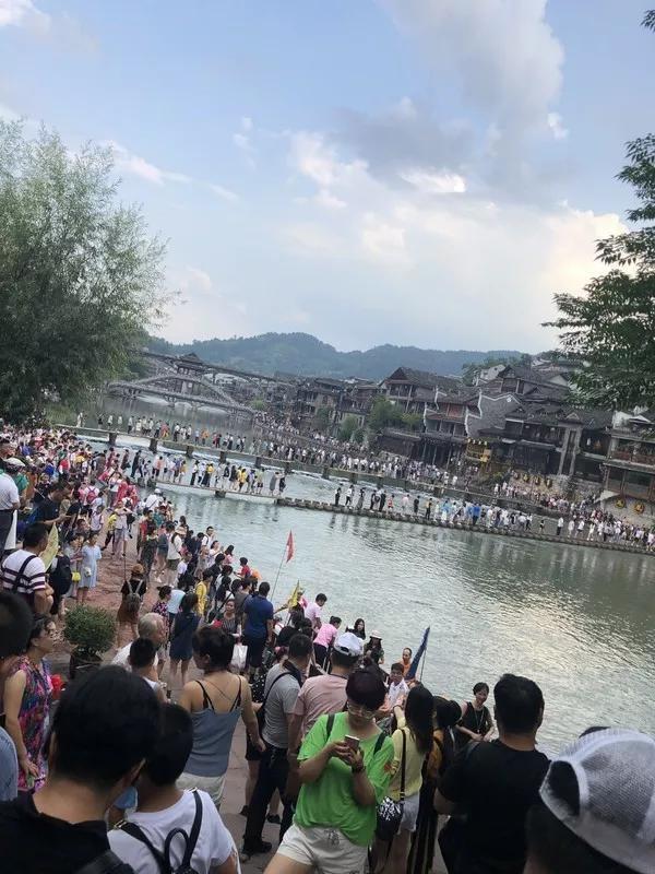 【2021年清明节是几月几号
,2021年清明节是几月几号?】-图1 【2021年清明节是几月几号
,2021年清明节是几月几号?】-图1