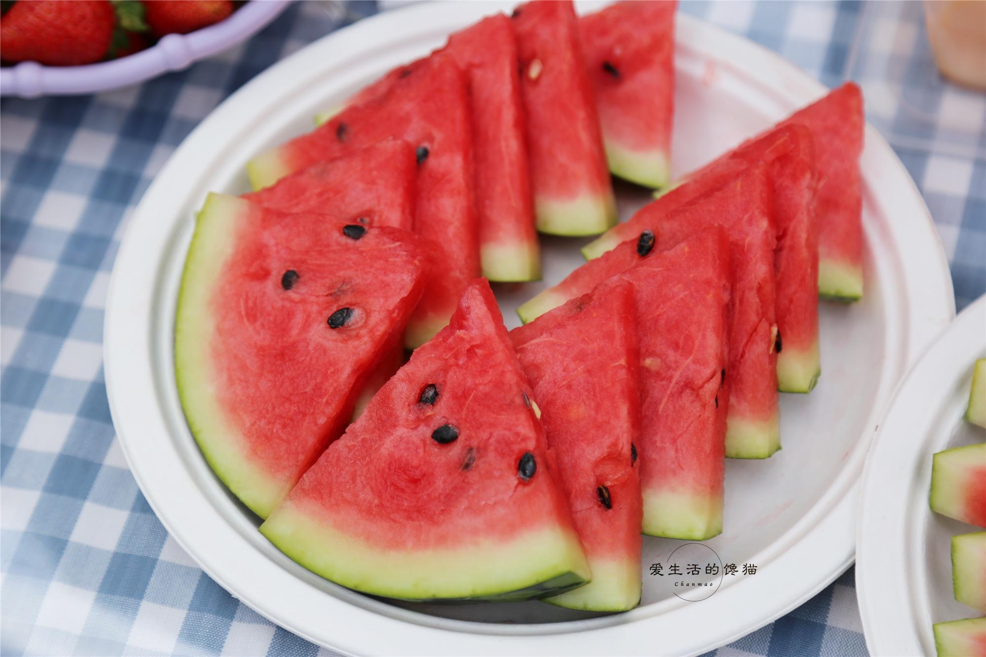 有什么美食游戏呢（什么工作可以一天挣一千块钱）