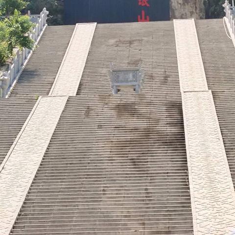 济南市里哪个山最好玩儿