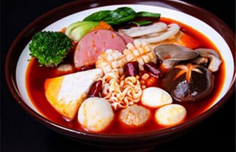 正宗麻辣烫加盟费用多少？四川的经典美食，全国各地受欢迎