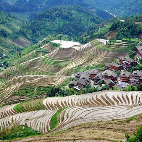 桂林市阳塑县有什么景区