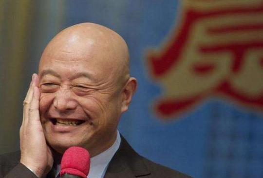 糊涂的陈寒柏：从一代笑星到销声匿迹，他做了哪些荒唐事？