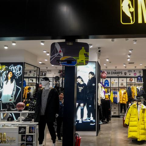 品牌撤柜货源批发市场的长尾关键词有哪些