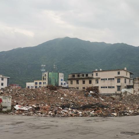 温州市茶山哪里能摆地摊