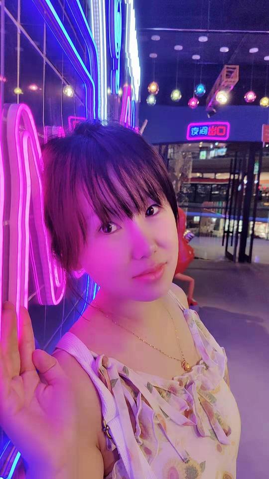 美女创业好项目，今天做，明天就能空手套！而且还是蓝海一片