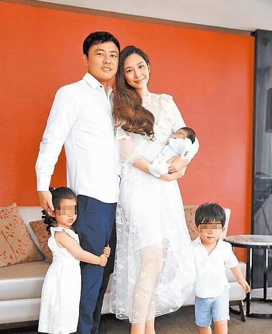 陈绮贞46岁未婚，吴佩慈豪门梦碎？滚石“少女标本”4人过得如何