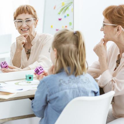 play football games（玩转足球游戏，乐趣与挑战并存）