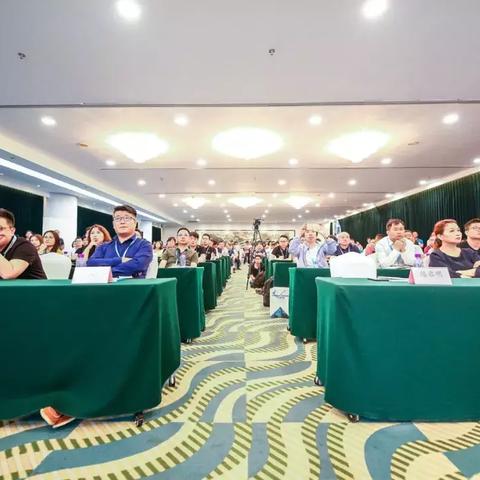 厦门元初食品营业时间的相关长尾关键词有哪些