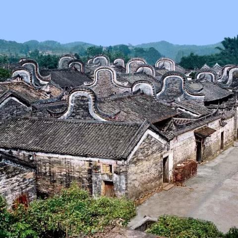 京途新媒体学院怎样？