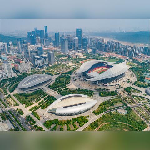 西安市与杭州市哪个大