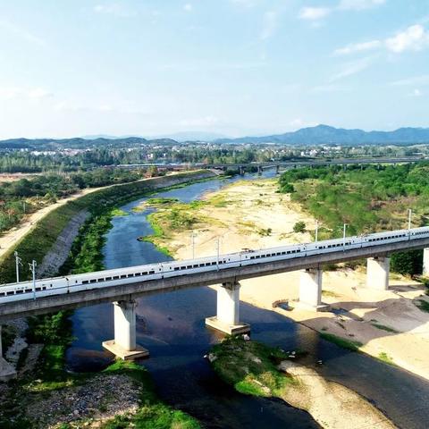 武汉市有什么铁路局公司