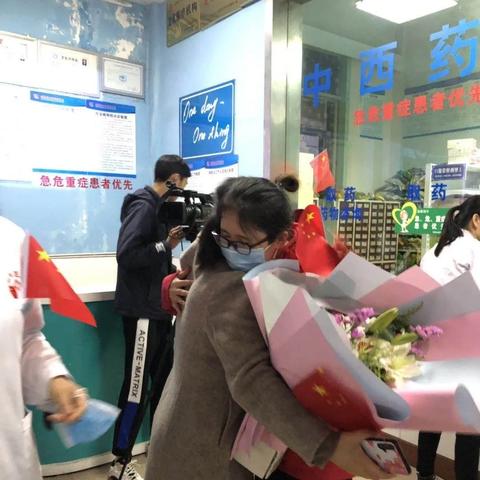 武汉市九月社保什么时候扣费