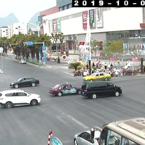 桂林八中有住校吗？