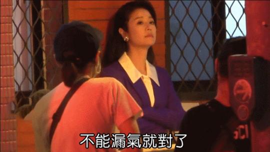 林心如新戏杀青，老公霍建华带女儿去探班，小海豚被夸赞超级可爱