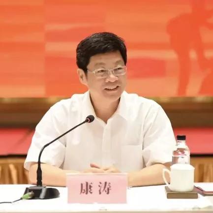 贵州福建哪个发达