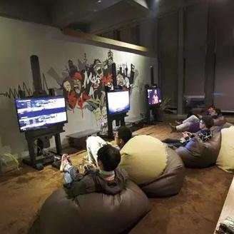 打牌游戏（打牌游戏，策略与乐趣的完美结合）