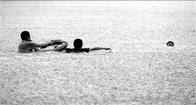 《落水者》讲述了什么故事