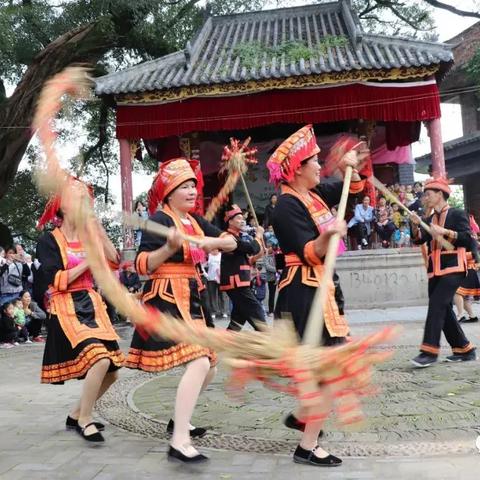 桂林舞蹈培训要多少钱相关长尾关键词有哪些