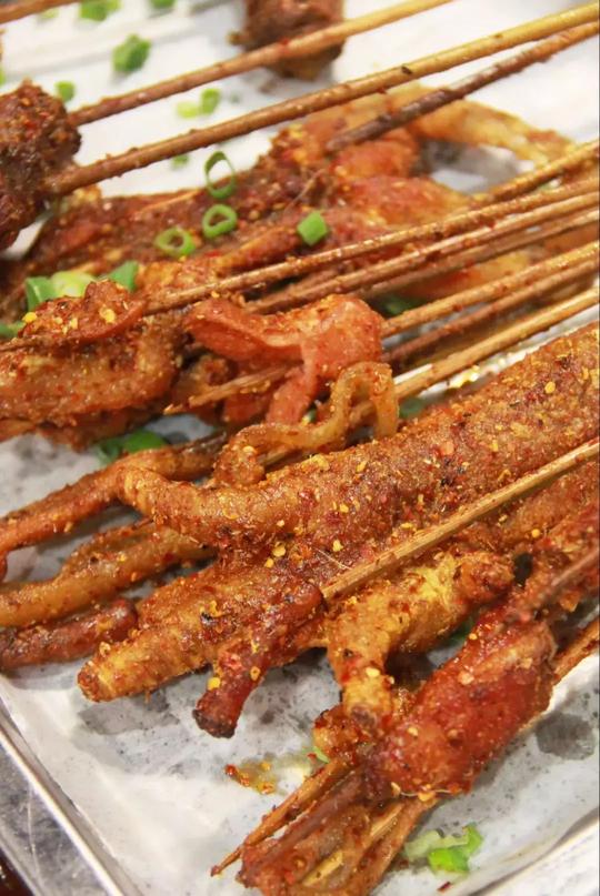 南充这家乐山油炸串串店开业！0.1元/签，吃到扶墙出！