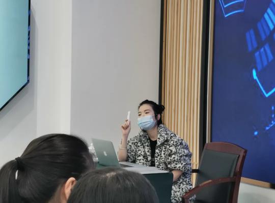 蓉城女性文创空间公益活动丨从零到一，带你了解抖音直播带货