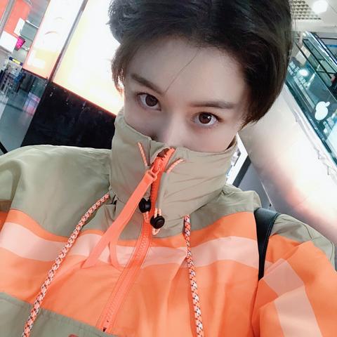 足球运动员场上脱鞋视频的长尾关键词有哪些