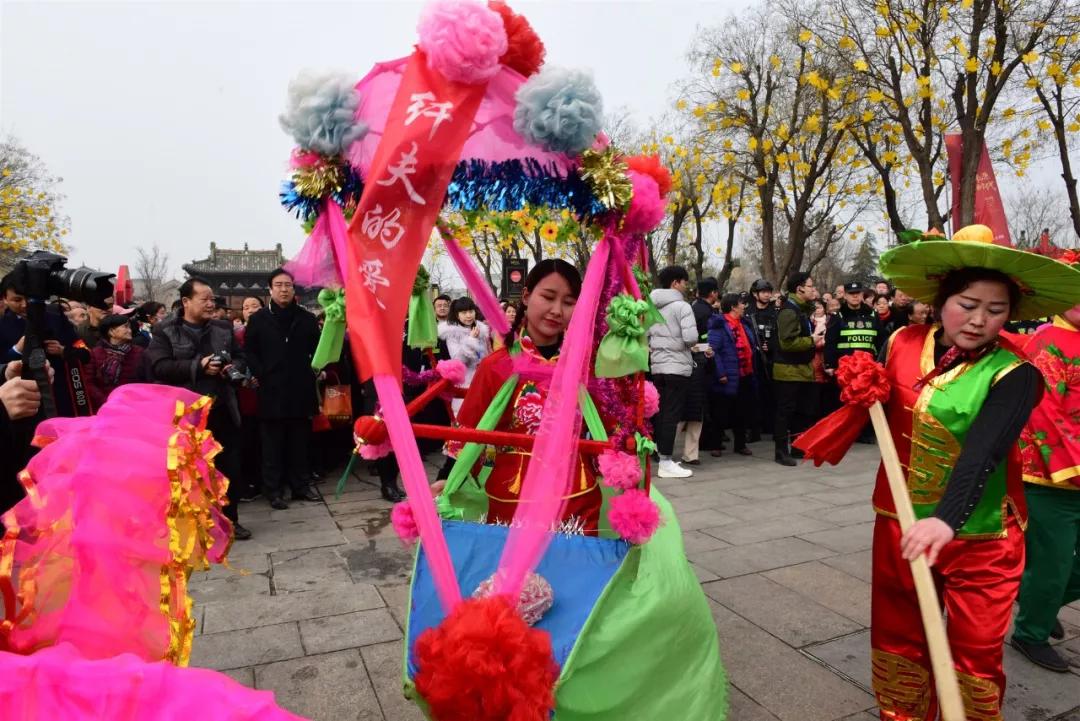 闹社火美食是什么（春节期间渭南市都有什么样的一些活动呢）