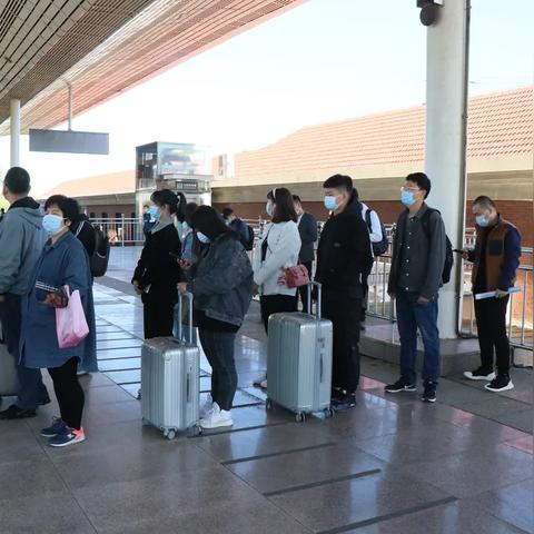 北京西站比天津站哪个大