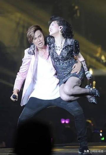 罗志祥电臀表情